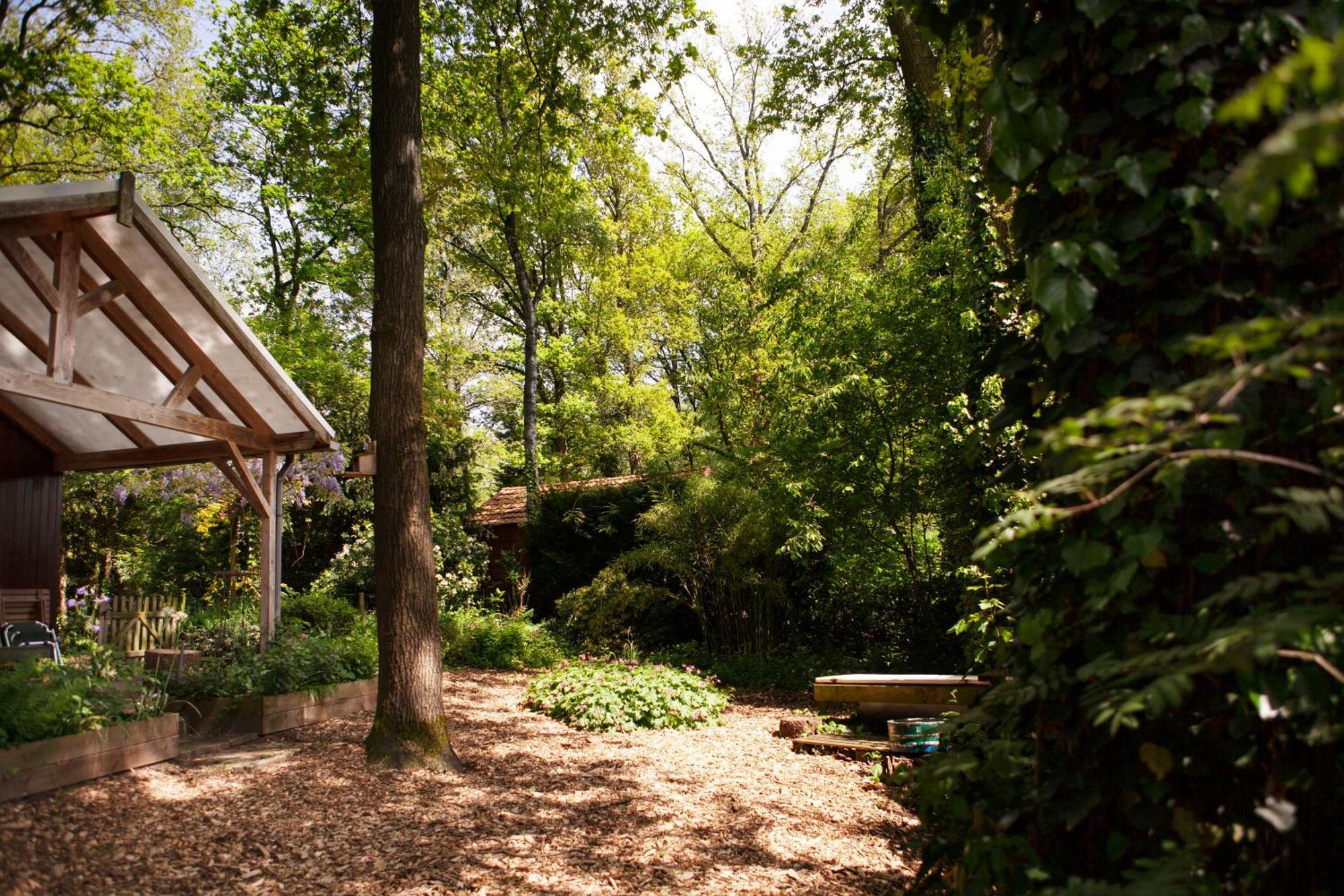 Knus Boshuisje Onder De Eiken Ermelo Buitenkant foto